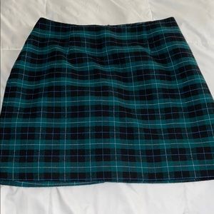 Women’s plaid green skirt